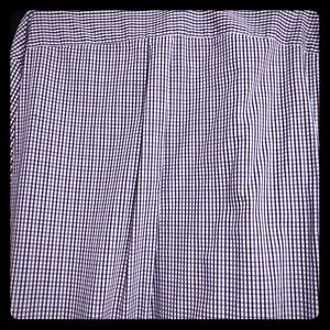 Men’s short sleeve button up shirt.